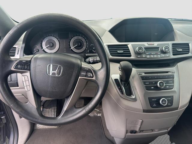 2016 Honda Odyssey LX photo 20