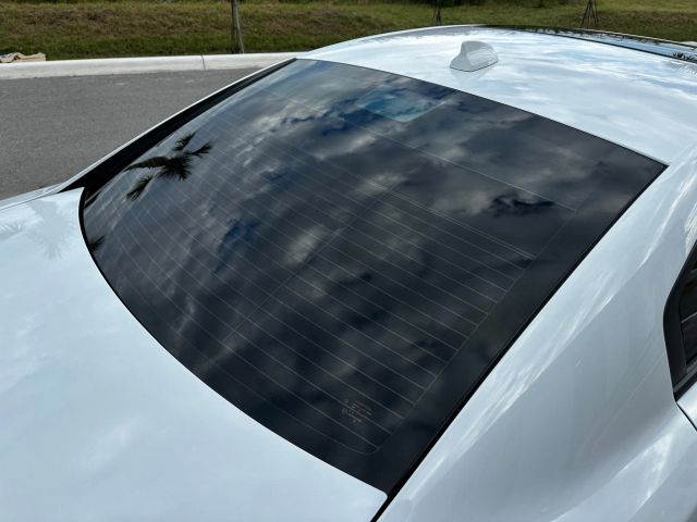 2021 Dodge Charger - Image 15