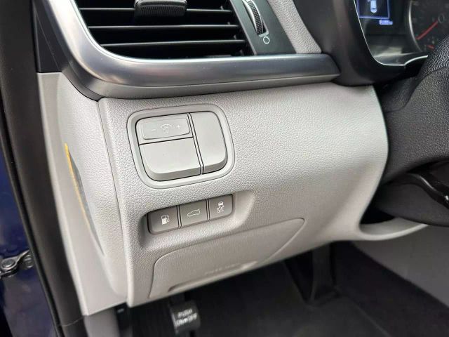 2016 Kia Optima - Image 26