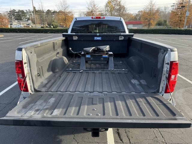 2013 GMC Sierra 3500 SLE photo 9