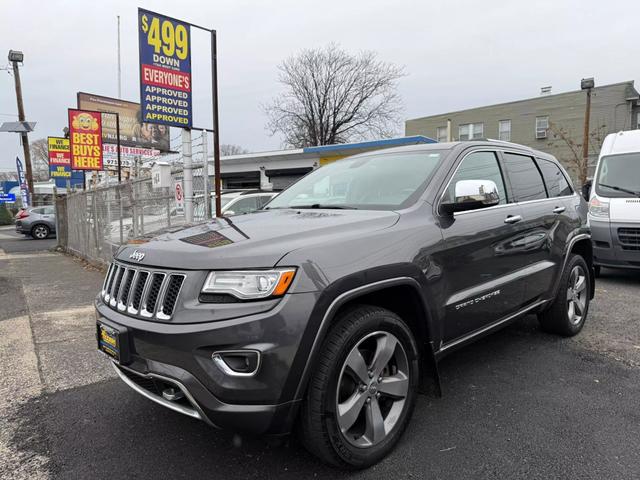 Jeep Grand Cherokee's photo