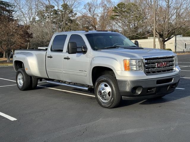 2013 GMC Sierra 3500 SLE photo 4