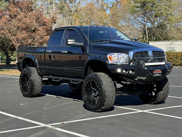 2008 Dodge Ram 2500 Pickup SLT photo 4