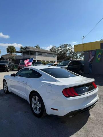 2020 Ford Mustang EcoBoost photo 4