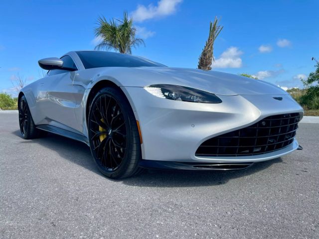 2023 Aston Martin Vantage - Image 1