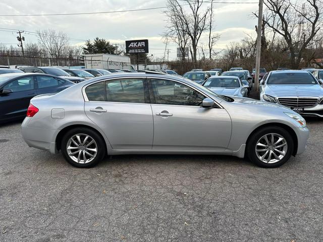 2009 INFINITI G Sedan 37x photo 8