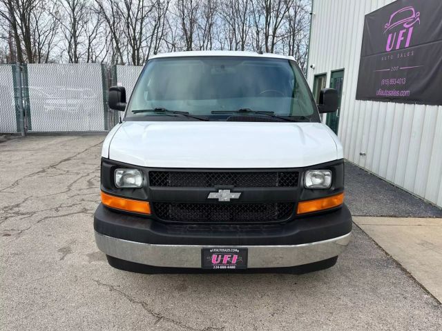 2017 Chevrolet Express 3500 Cargo - Image 7