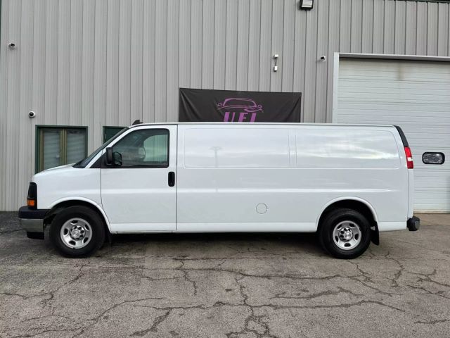 2017 Chevrolet Express 3500 Cargo - Image 3