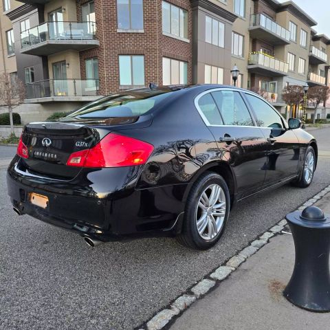 2013 Infiniti G37x Sedan 4d - Image 4
