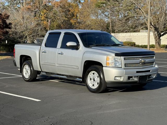 2011 Chevrolet Silverado 1500 LT photo 4