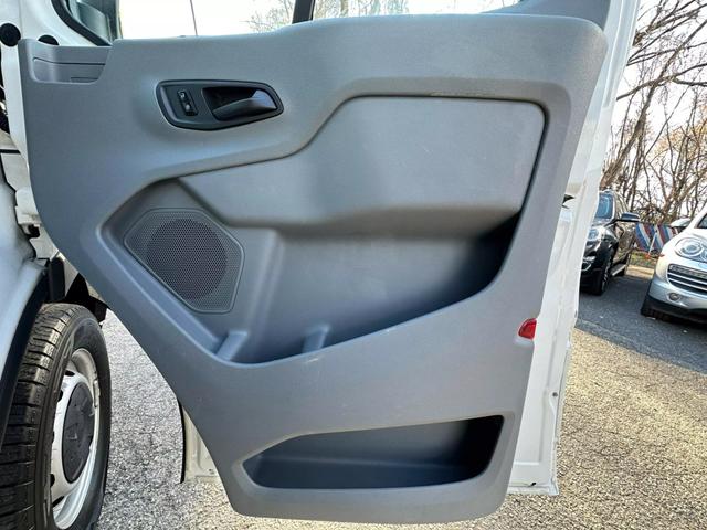 2015 Ford Transit Base photo 17