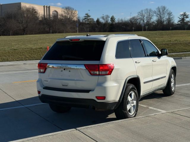 2011 Jeep Grand Cherokee - Image 7