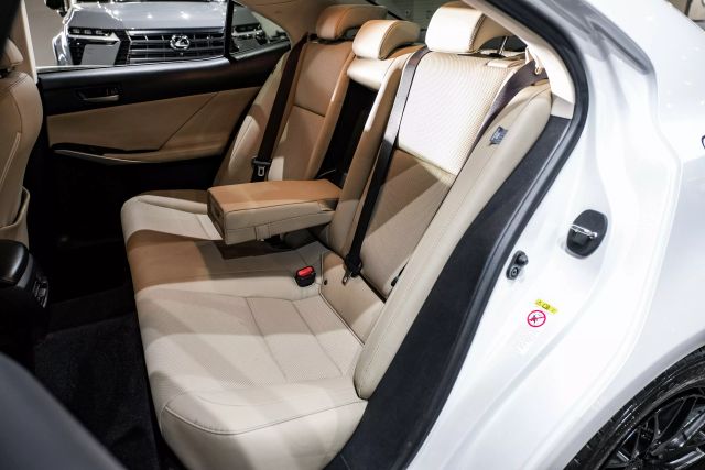2018 Lexus Is Is 300 Sedan 4d - Image 44
