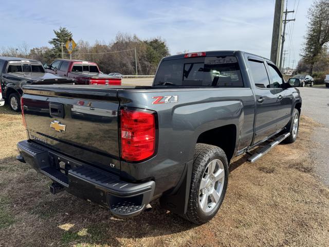 2018 Chevrolet Silverado 1500 LT photo 5