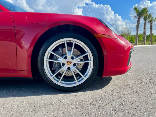2021 Porsche 911 - Image 9