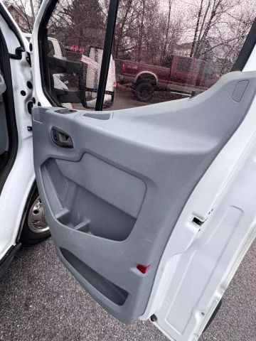 2015 Ford Transit Cab & Chassis 350 Hd Cab & Chassis 2d - Image 12
