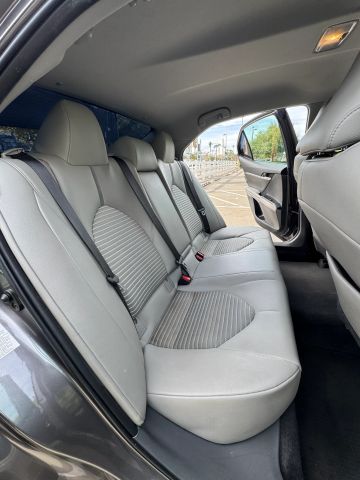 2018 Toyota Camry - Image 26