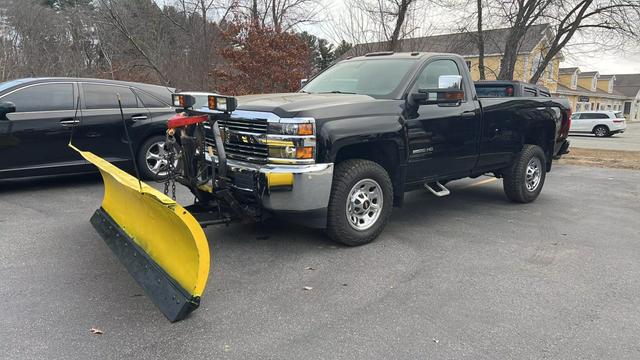 2004 Ford F-350 Super Duty XL photo 5