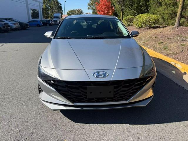 2021 Hyundai Elantra SEL photo 17