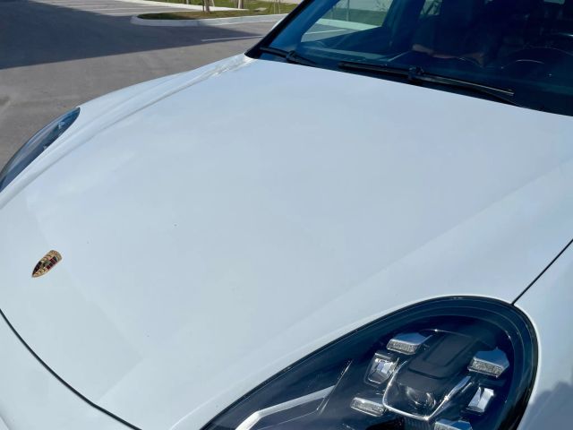 2017 Porsche Cayenne - Image 49