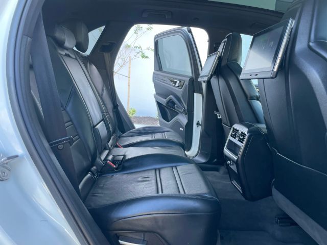2019 Porsche Cayenne - Image 129