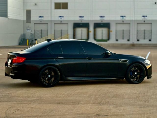 2015 Bmw M5 - Image 12
