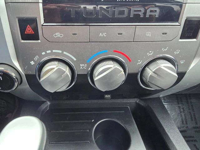 2014 Toyota Tundra Double Cab - Image 32