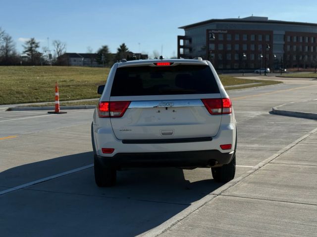 2011 Jeep Grand Cherokee - Image 6
