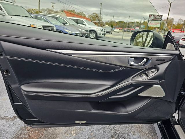 2017 Infiniti Q60 - Image 7
