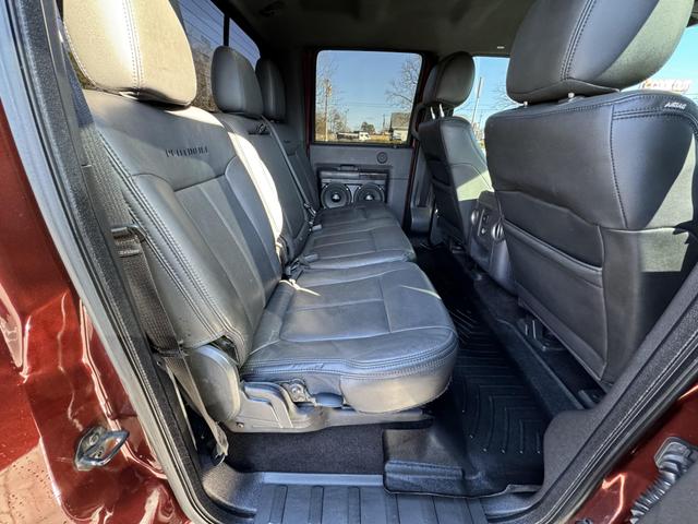 2015 Ford F-350 Super Duty Platinum photo 22