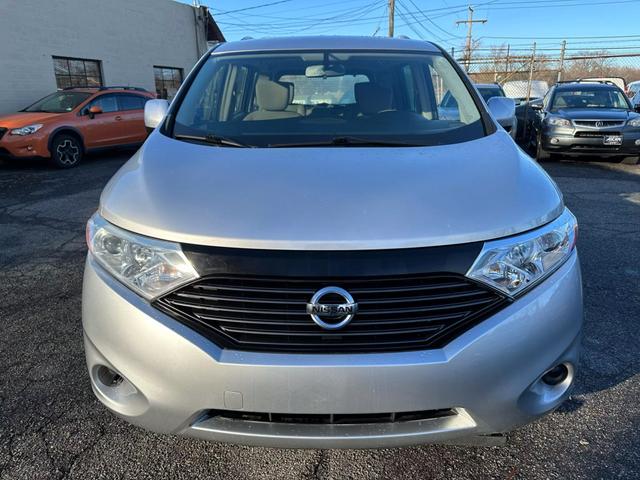 2015 Nissan Quest S photo 2