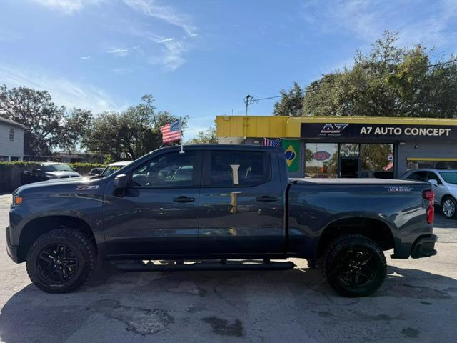 2022 Chevrolet Silverado 1500 Limited Custom photo 3