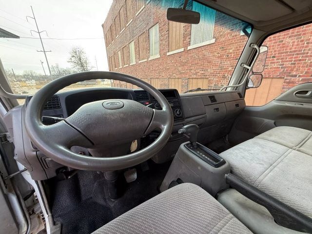 2006 Ford Commercial Ls45 Cabover - Image 8