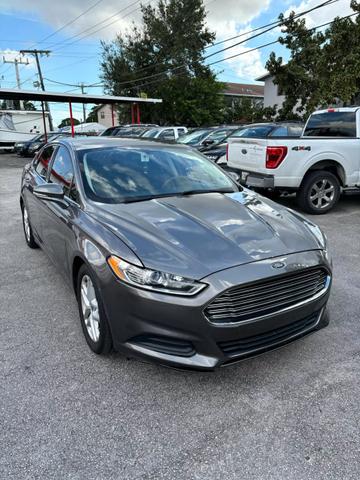 Ford Fusion's photo