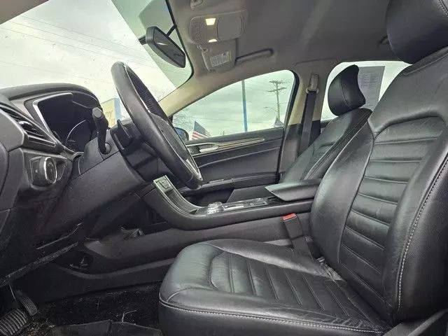 2017 Ford Fusion - Image 11
