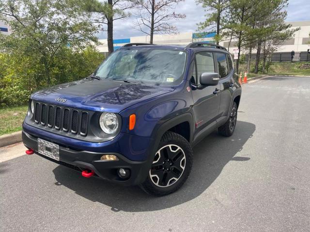 2017 Jeep Renegade Trailhawk photo 3