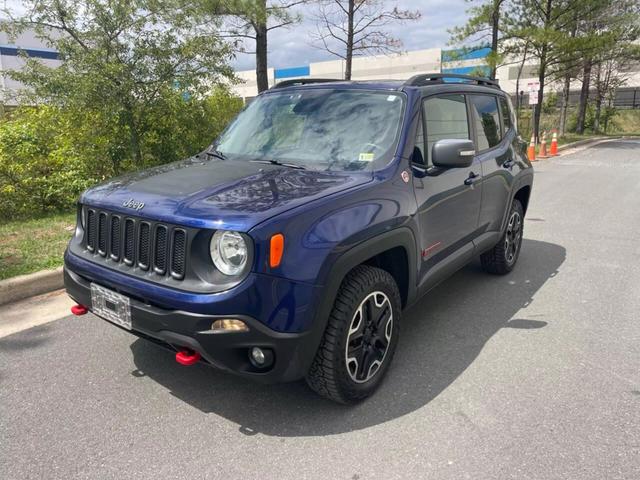 2017 Jeep Renegade Trailhawk photo 9