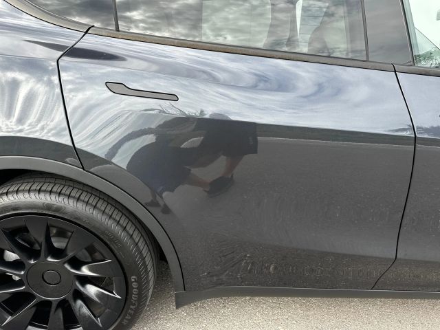 2024 Tesla Model Y - Image 22
