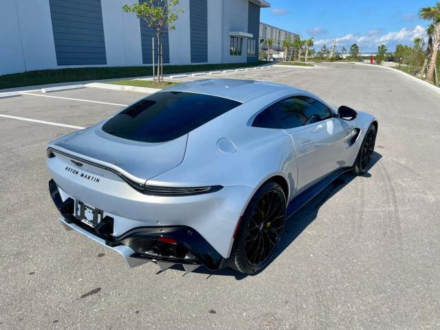 2023 Aston Martin Vantage - Image 16