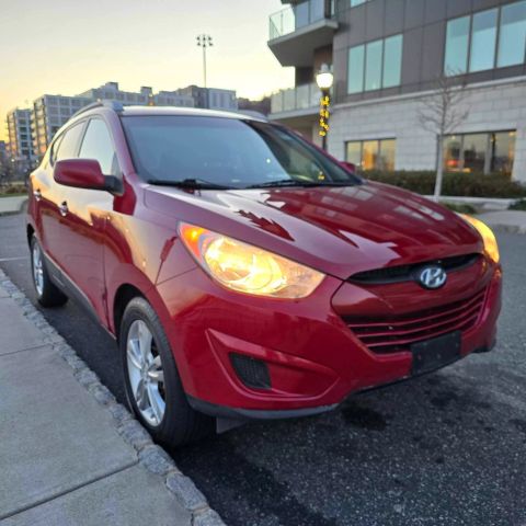 2011 Hyundai Tucson Gls Sport Utility 4d - Image 1