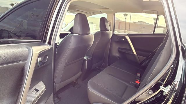2015 Toyota Rav4 - Image 11