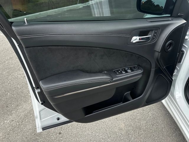 2021 Dodge Charger - Image 47