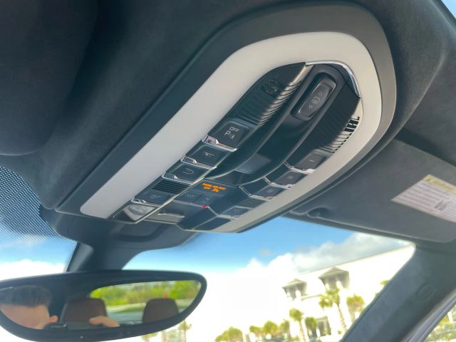 2017 Porsche Cayenne - Image 90