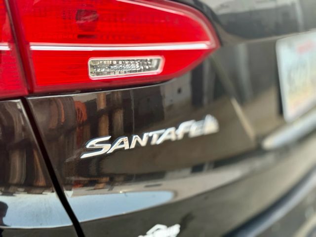2013 Hyundai Santa Fe Sport - Image 13