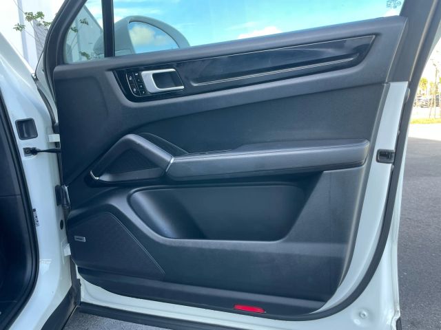 2019 Porsche Cayenne - Image 98