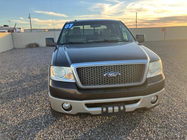 2007 Ford F-150 Lariat photo 2