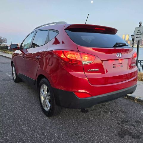 2011 Hyundai Tucson Gls Sport Utility 4d - Image 5