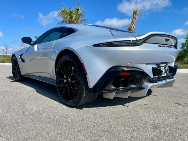 2023 Aston Martin Vantage - Image 25