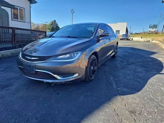 2015 Chrysler 200 - Image 1