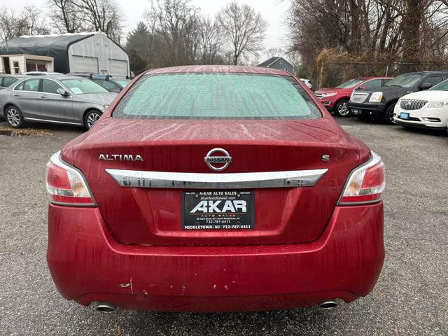 2015 Nissan Altima S photo 6